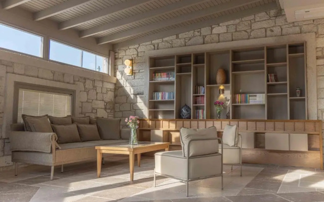 June Alaçatı (+15 Adult only)