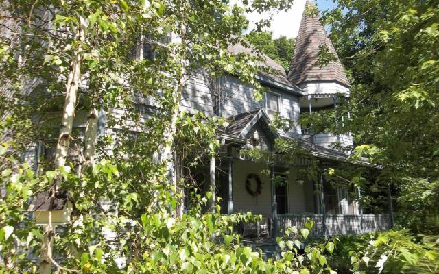 Bunny Trail Guest House