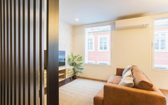 Bombarda Apartments by LovelyStay