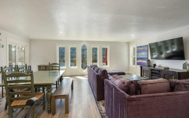 Lakin' it Easy by Tahoe Mountain Properties
