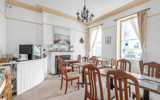 Summerlands Guest House