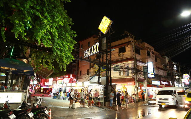 Ruang Thong Residence