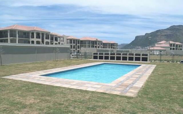 Whale Watchers Luxury Self Catering Accommodation @ Muizenberg East Beach