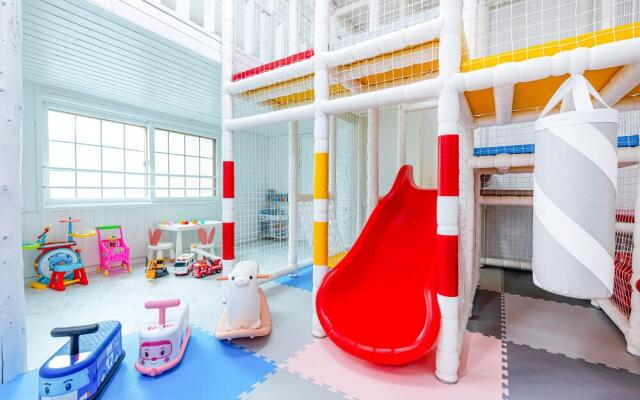 Ganghwa Ahgigom Kids Spa Pension