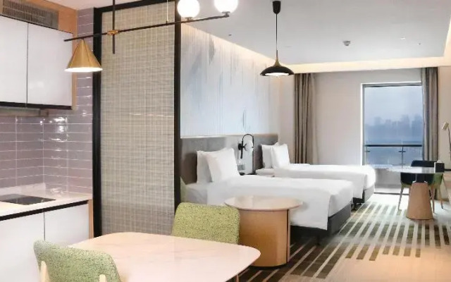 Holiday Inn Hotel & Sts Wuhan International Expo