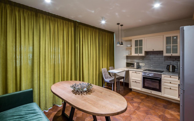 Romari апартименти площа Ринок