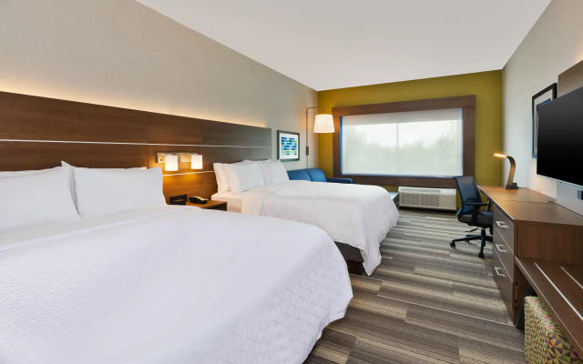 Holiday Inn Express & Suites Milan – Sandusky Area by IHG