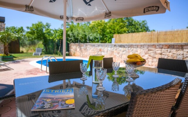 Beautiful Home in Vodnjan With Wifi and 3 Bedrooms