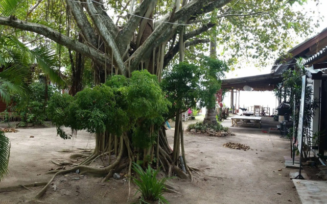 O Sole Mio Beachfront Resort