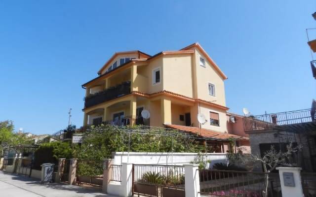 Apartments Đurđica