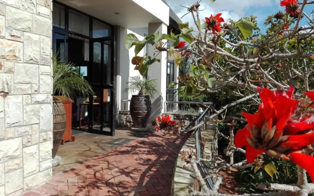 Paradise Cove Country House