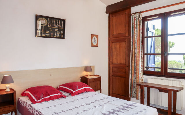 Holiday Home Domaine des Restanques (MAX151)
