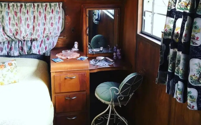 Vintage Vacations - Glamping