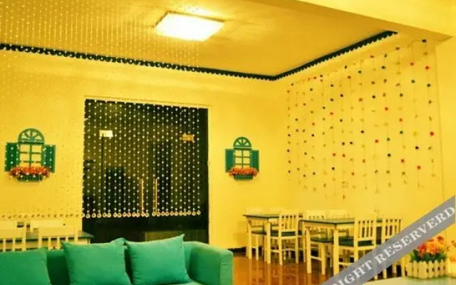 Weizhou Island Shili Courtyard (Shell Beach Store)