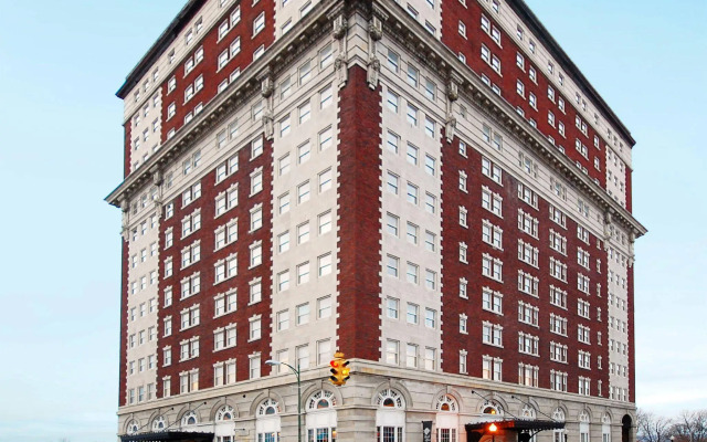 DoubleTree by Hilton Utica