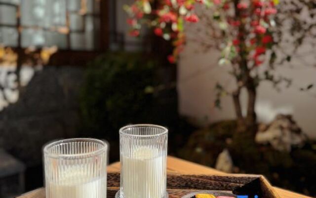 Yunqishi Snow Mountain View Private House