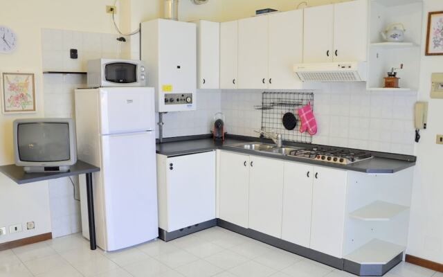 Newly Renovated Holiday Home With Scenic Hill-view