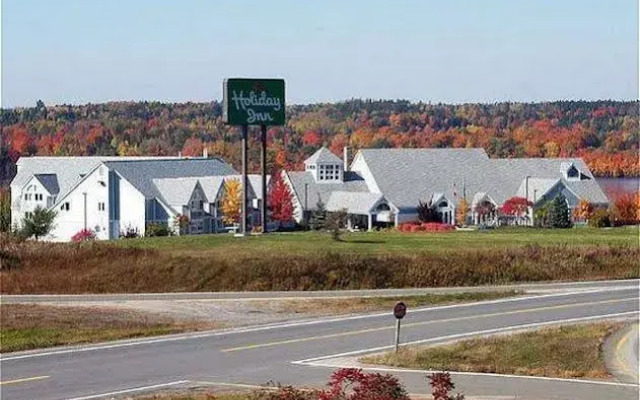 Riverside Resort & Conference Centre