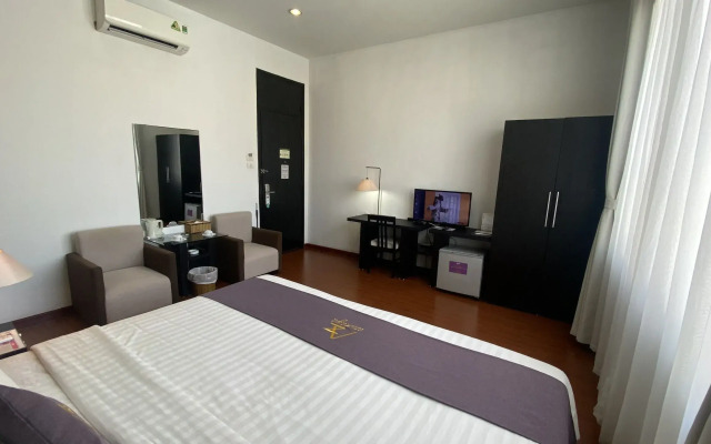 Ocean Hotel 2