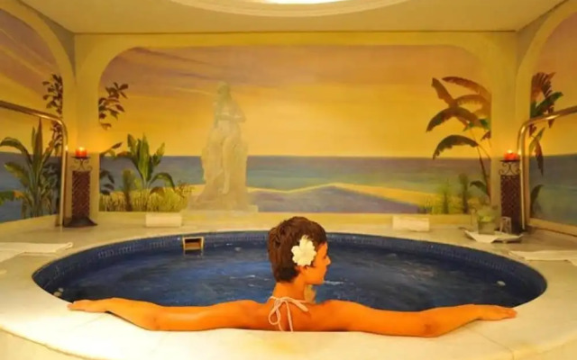 Great Location 1BR Studio Wtih Pool Marina View