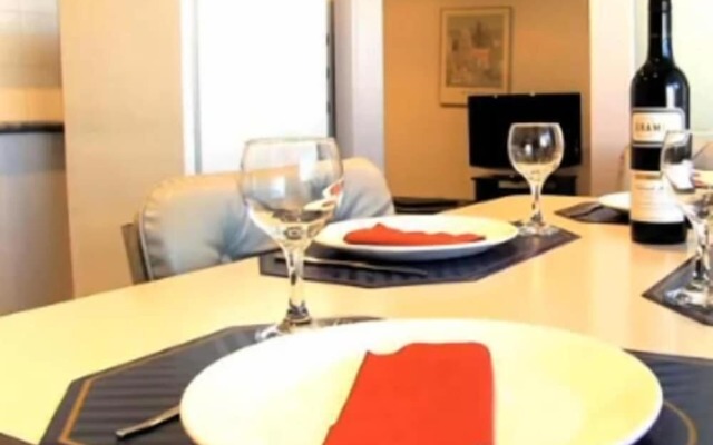 Clayton Monash Motor Inn & Serviced Apartments