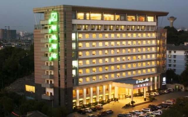 Largos Hotel – Outside – Jingdezhen