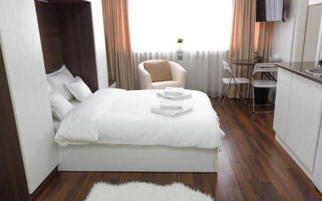 Grand Central Accommodation - Doamnei