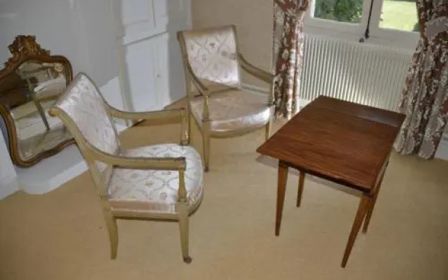 Le Petit Château de St Mard