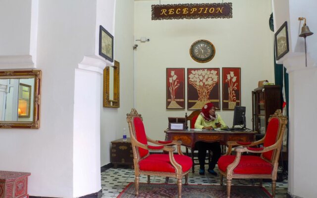 Africa House Hotel