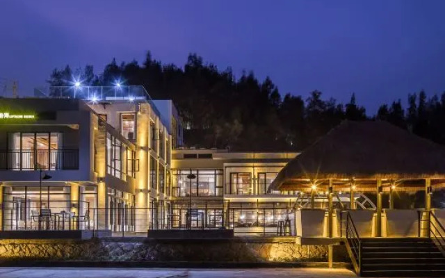 Zuoshe Linghai Boutique Hotel