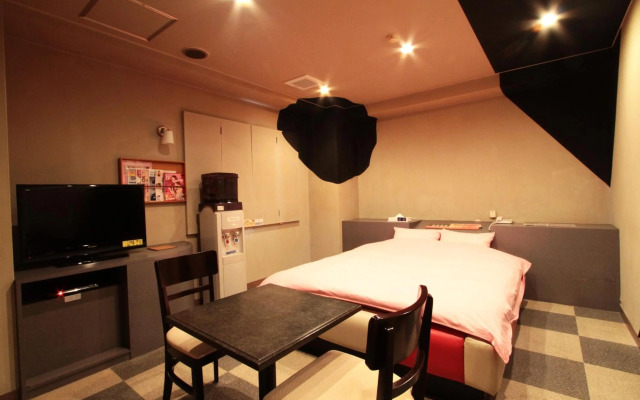 レストロヴェスト