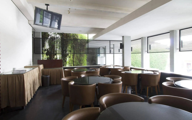 RedDoorz @ Gegerkalong Girang