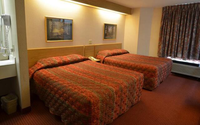Smoky Mountain Inn & Suites