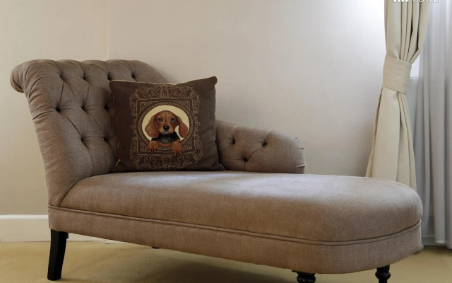 Lesar Hotel Angel