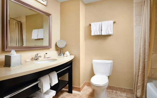 West Inn & Suites