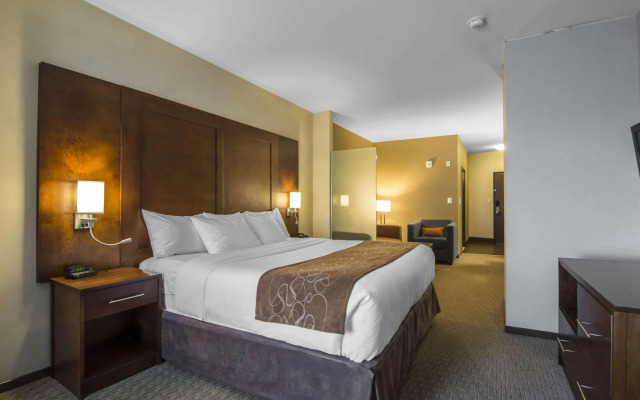 Comfort Suites Saskatoon
