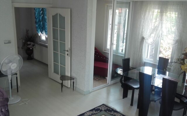 Turquoise Family Suites Apartment