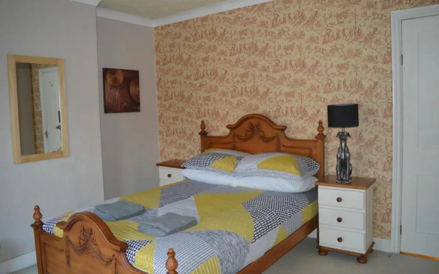 The Crandale House Vacation Home