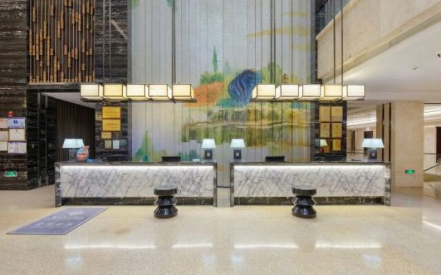 Sunstone Plaza Hotel