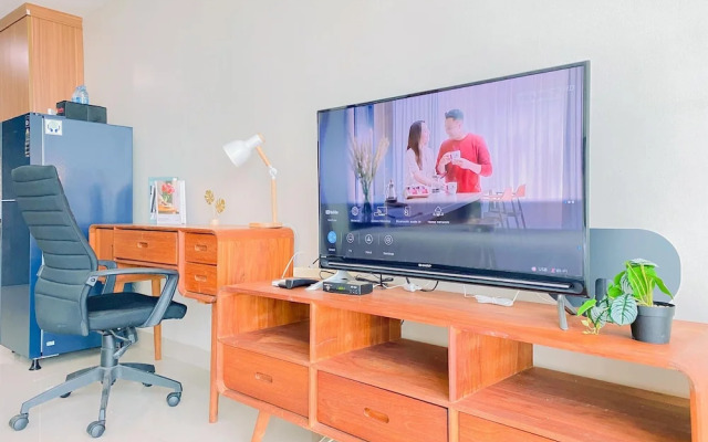 Comfy And Best Deal Studio At Nine Residence Apartment