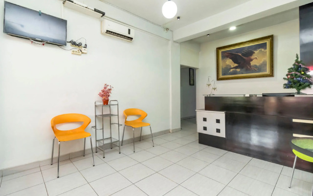 Reddoorz near Gajah Mada Plaza 2