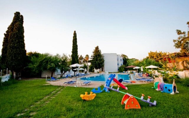 Theodorou Beach Hotel Apartments