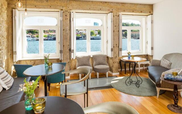1872 River House by Olivia