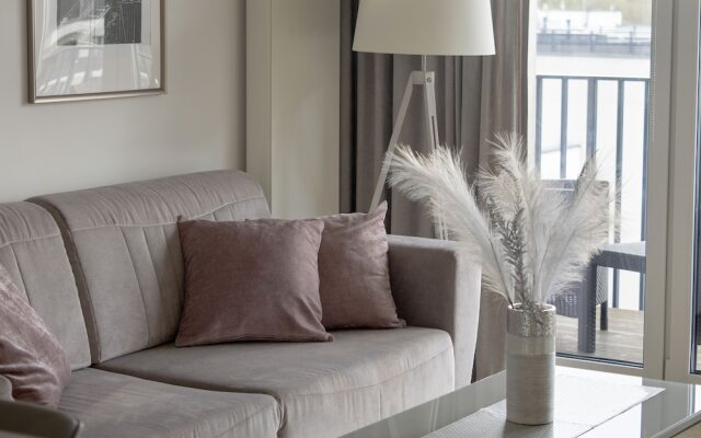 Żwirki Apartment Łódź by Renters