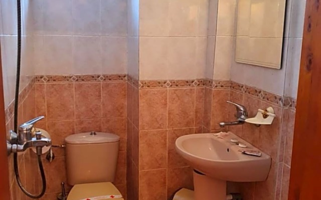 Semeen Hotel B'lgari