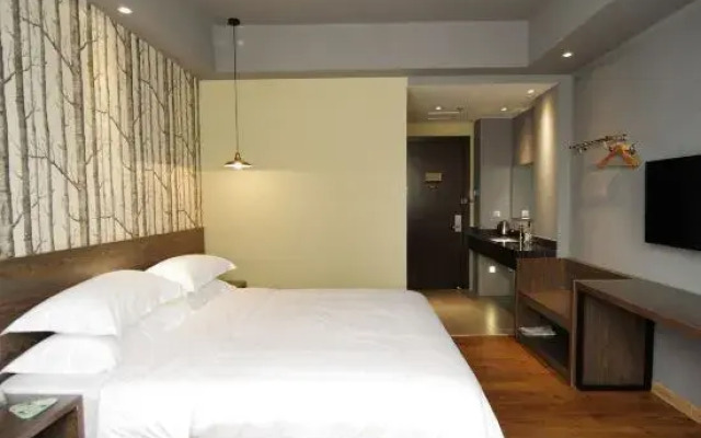 Meikai Fashion Hotel