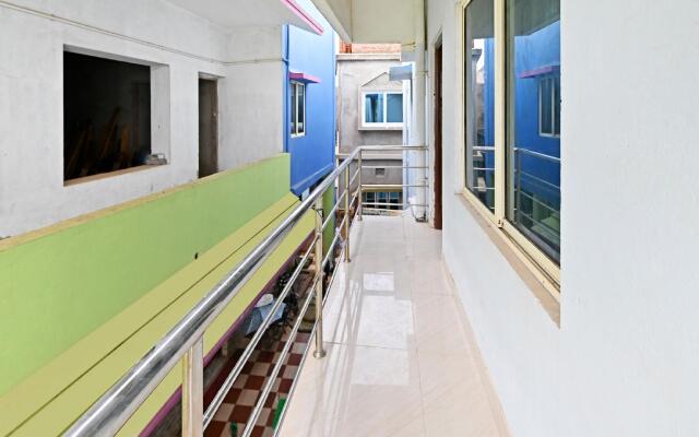 OYO Flagship 77755 Serene Stay Near Aiims Hospital