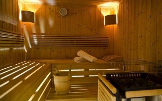 Hotel Charly