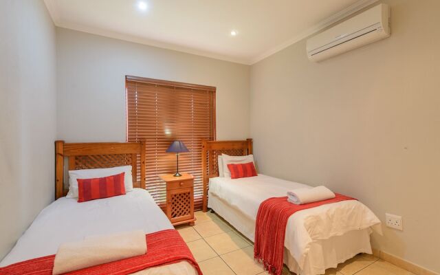 San Lameer Villa Rentals 10431