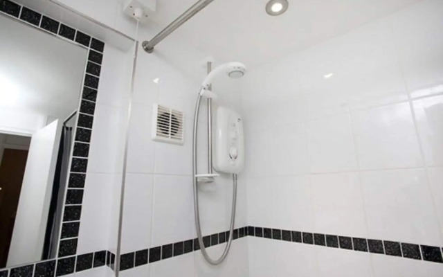 Victoria Centre Apartments & Annexe